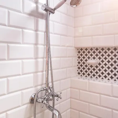 Apartament Chez Marie - Cozy One-bedroom With Balcony By Flat Mаnager