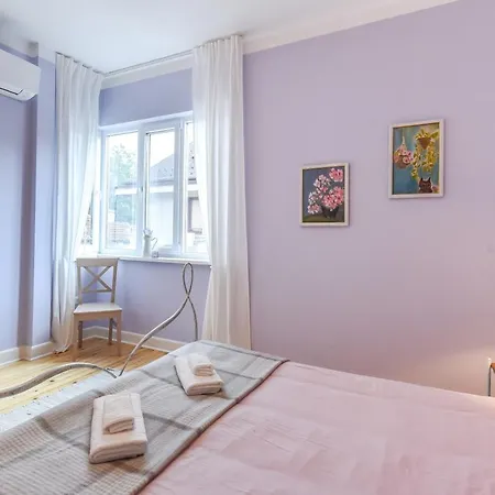 Apartment Chez Marie - Cozy One-bedroom With Balcony By Flat Mаnager